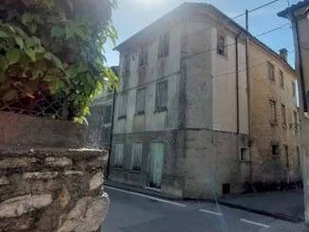 casa indipendente in vendita a Farra di Soligo in zona Col San Martino