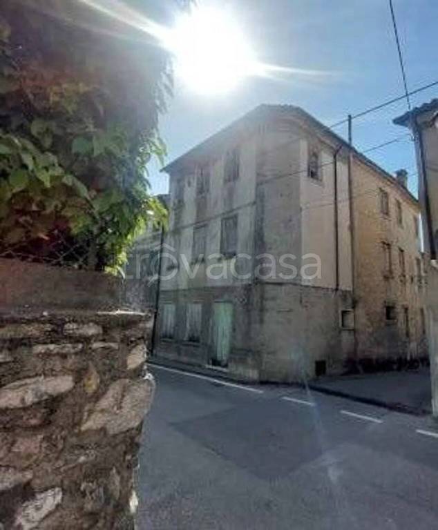 casa indipendente in vendita a Farra di Soligo in zona Col San Martino