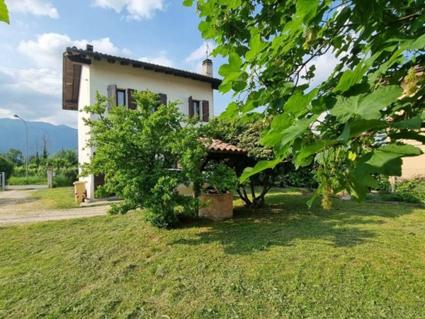 casa indipendente in vendita a Farra di Soligo in zona Col San Martino