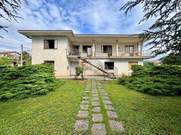 casa indipendente in vendita a Farra di Soligo in zona Soligo