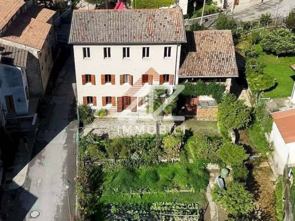 casa indipendente in vendita a Farra di Soligo