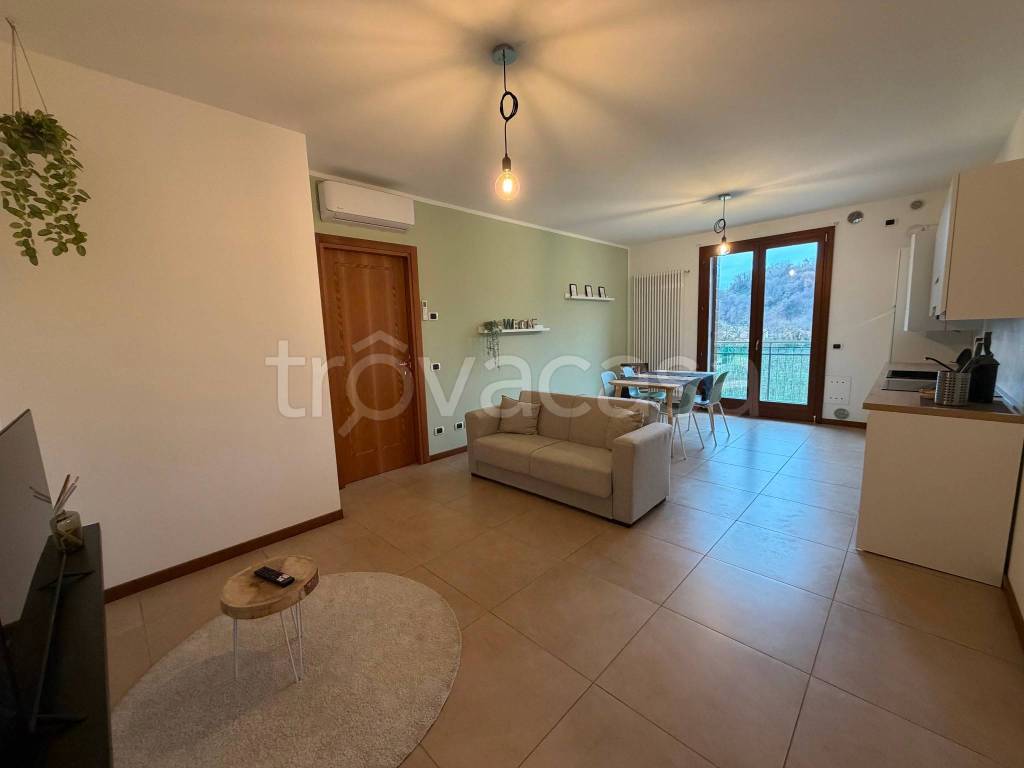 appartamento in vendita a Farra di Soligo in zona Col San Martino