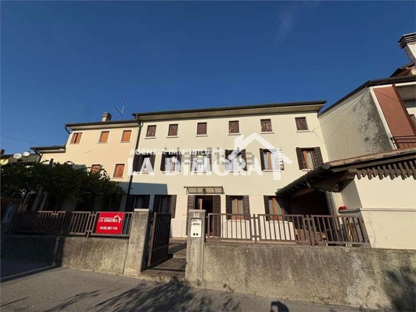 casa indipendente in vendita a Farra di Soligo in zona Col San Martino