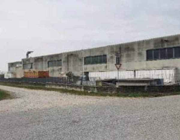 capannone in vendita a Farra di Soligo