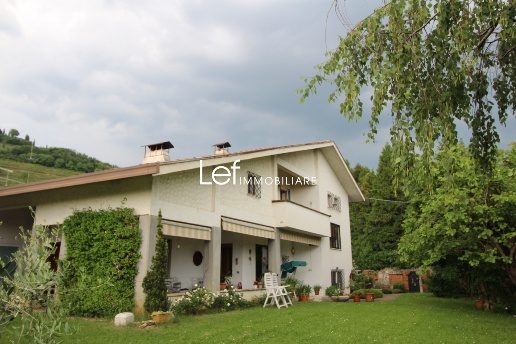 casa indipendente in vendita a Farra di Soligo in zona Soligo