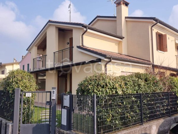 casa indipendente in vendita a Farra di Soligo in zona Soligo