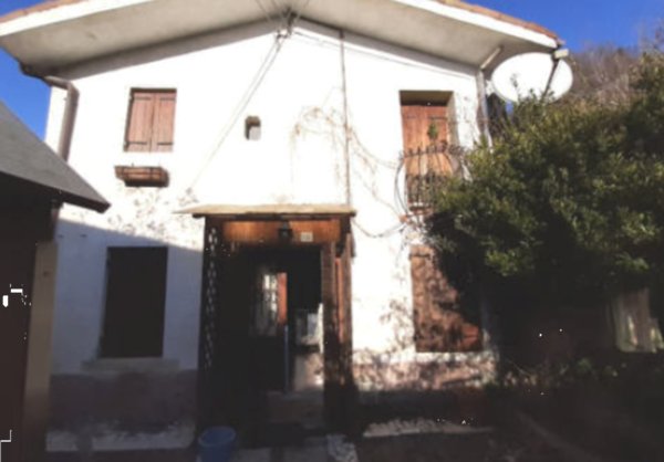 casa indipendente in vendita a Farra di Soligo in zona Col San Martino