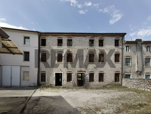 casale in vendita a Farra di Soligo in zona Col San Martino