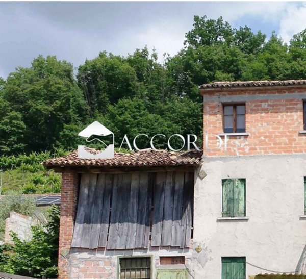 casa indipendente in vendita a Farra di Soligo in zona Soligo
