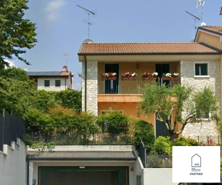 casa indipendente in vendita a Farra di Soligo