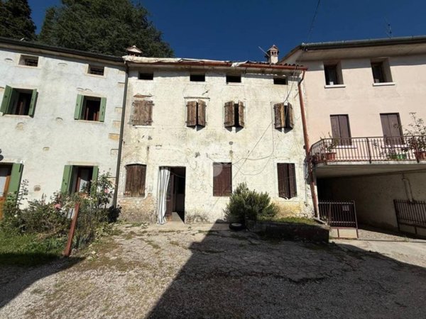casa indipendente in vendita a Farra di Soligo in zona Soligo