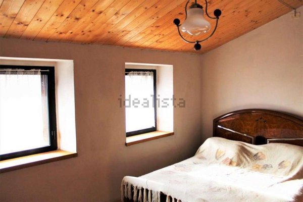 pentavano in vendita a Follina in zona Valmareno