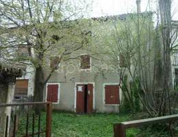 appartamento in vendita a Follina