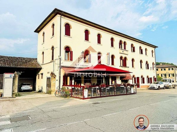 intera palazzina in vendita a Follina