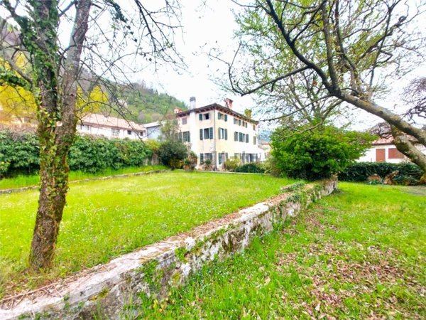 casa indipendente in vendita a Follina