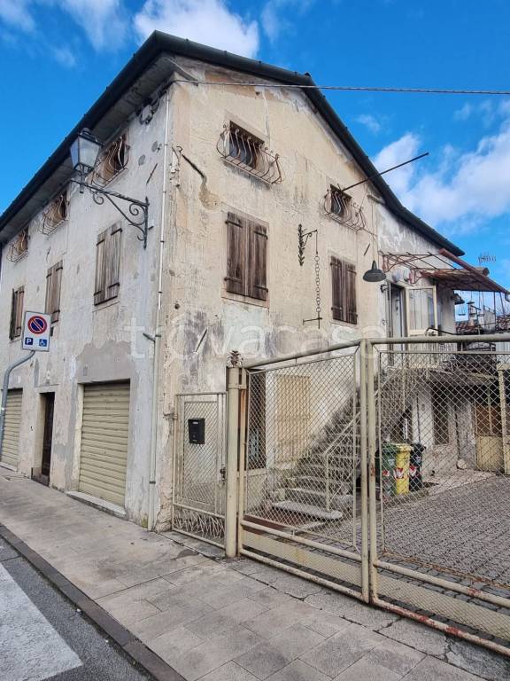 casa indipendente in vendita a Follina