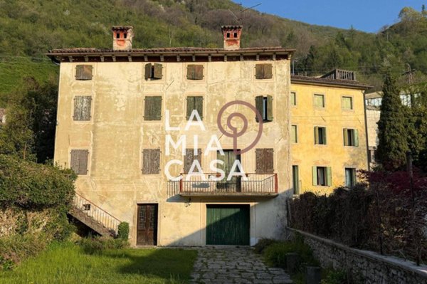 casa indipendente in vendita a Follina