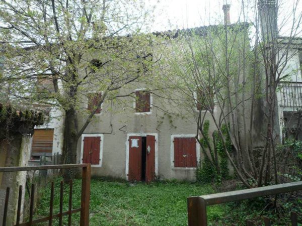 appartamento in vendita a Follina