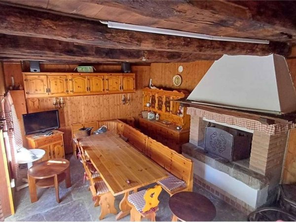 casa indipendente in vendita a Follina in zona Valmareno