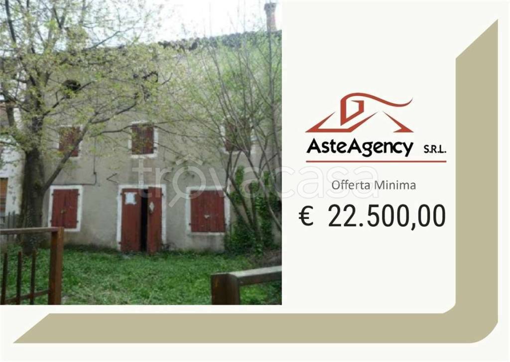 casa indipendente in vendita a Follina