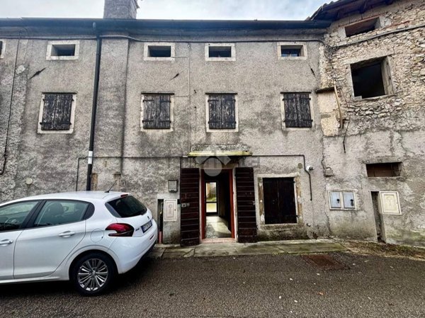 casale in vendita a Follina