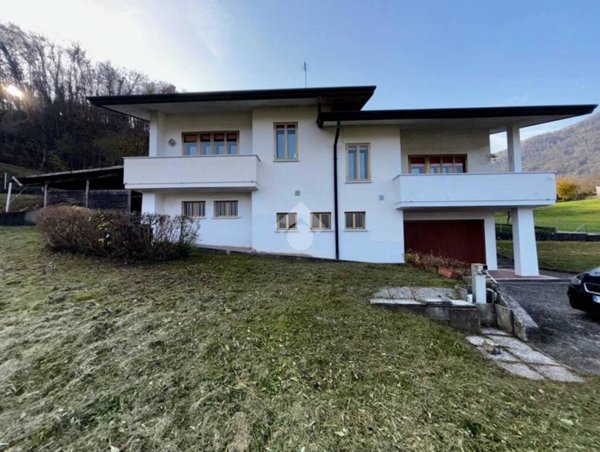 casa indipendente in vendita a Follina