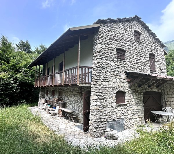 casa indipendente in vendita a Follina