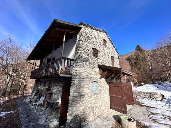 casa indipendente in vendita a Follina