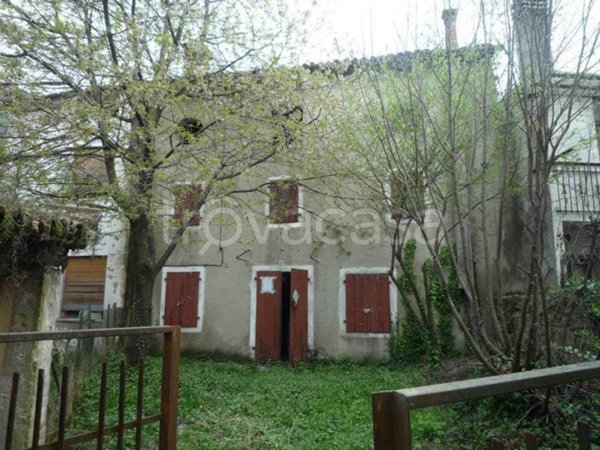 appartamento in vendita a Follina