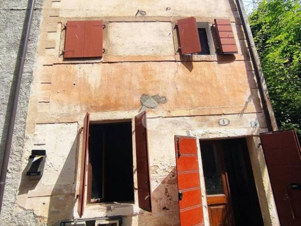 appartamento in vendita a Follina