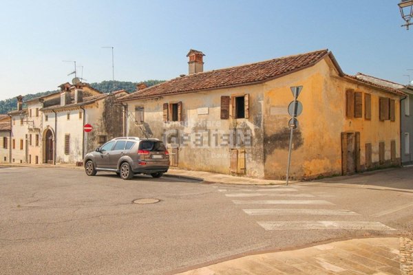 casa indipendente in vendita a Follina