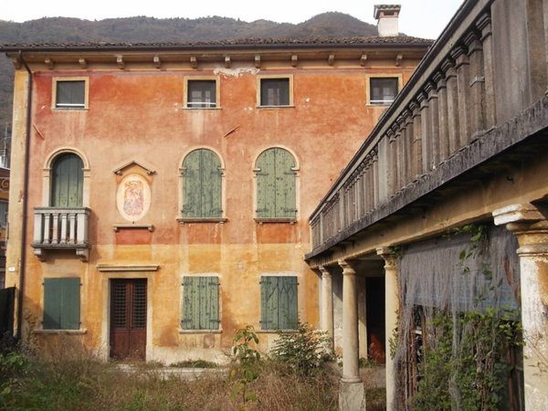 intera palazzina in vendita a Follina