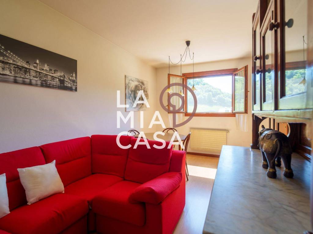 appartamento in vendita a Follina in zona La Bella