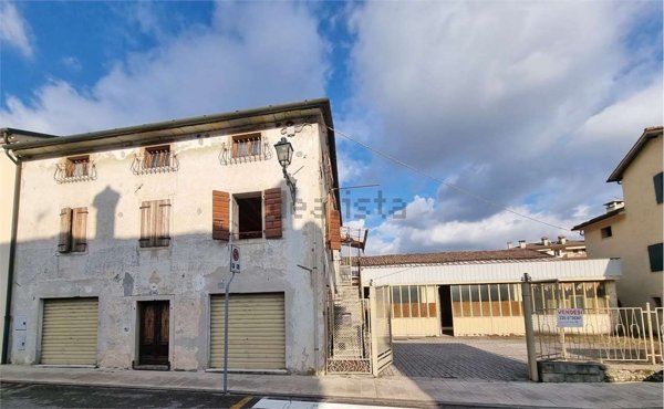 casa indipendente in vendita a Follina