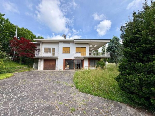 casa indipendente in vendita a Follina in zona Pedeguarda