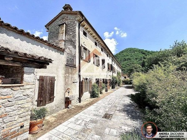 casa indipendente in vendita a Follina in zona Valmareno