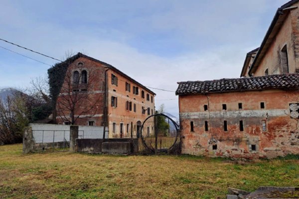 casa indipendente in vendita a Follina