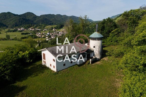 casa indipendente in vendita a Follina