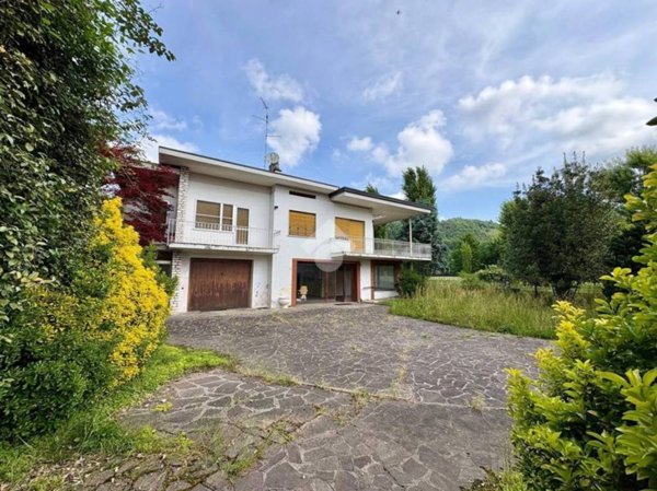 casa indipendente in vendita a Follina in zona Pedeguarda