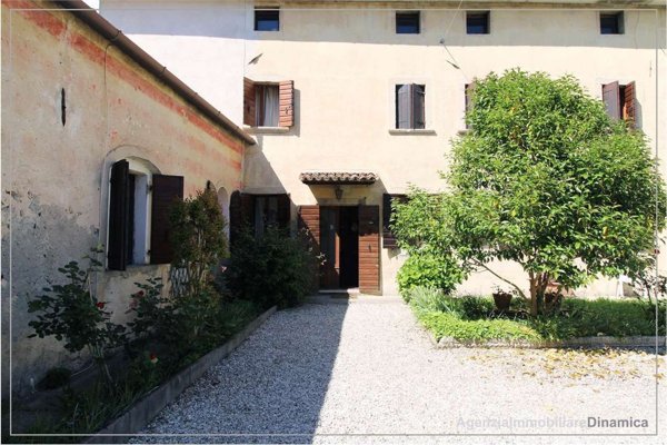 casa indipendente in vendita a Follina in zona Valmareno
