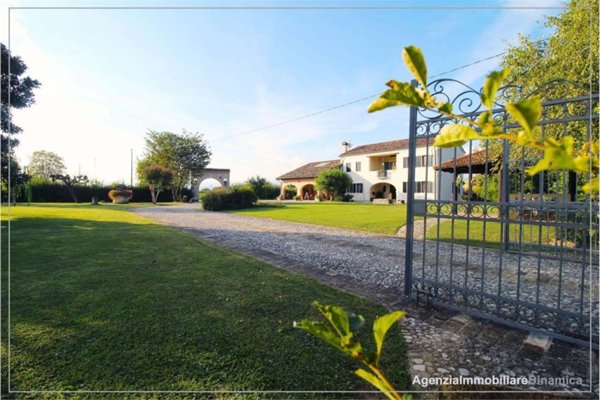 casa indipendente in vendita a Fontanelle
