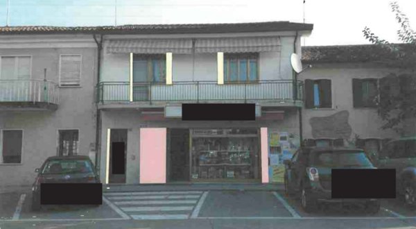 negozio in vendita a Fontanelle