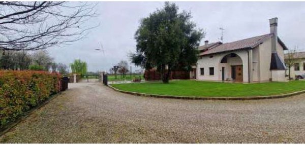 casa indipendente in vendita a Fontanelle