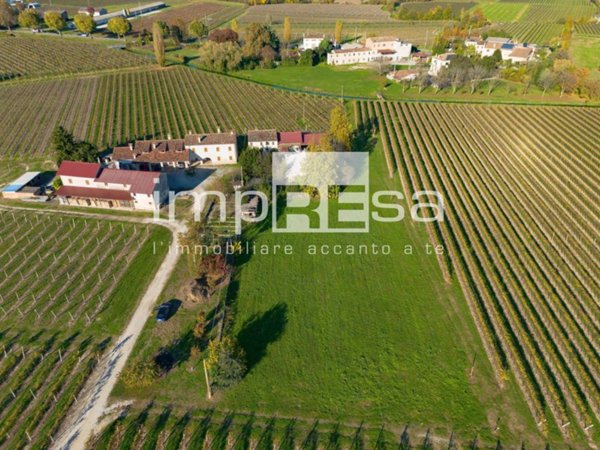 casa indipendente in vendita a Fontanelle