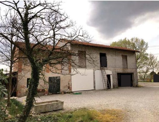 locale di sgombero in vendita a Fontanelle