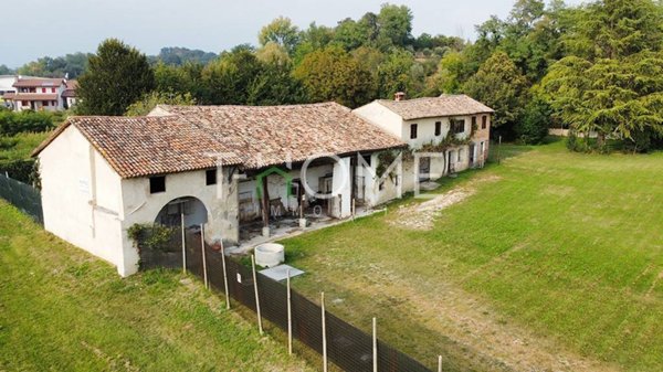 casa indipendente in vendita a Fonte