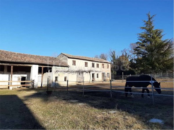 casa indipendente in vendita a Fonte