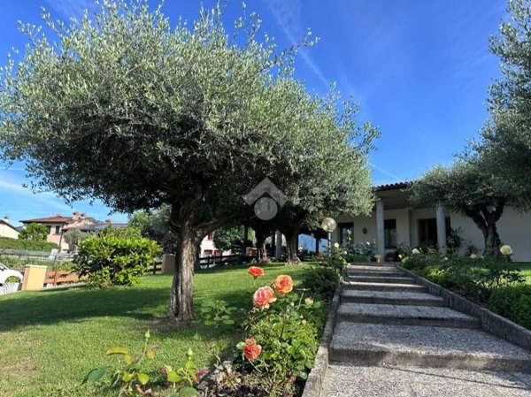 casa indipendente in vendita a Fonte