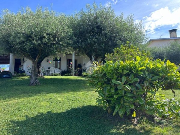 casa indipendente in vendita a Fonte