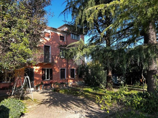 casa indipendente in vendita a Fonte